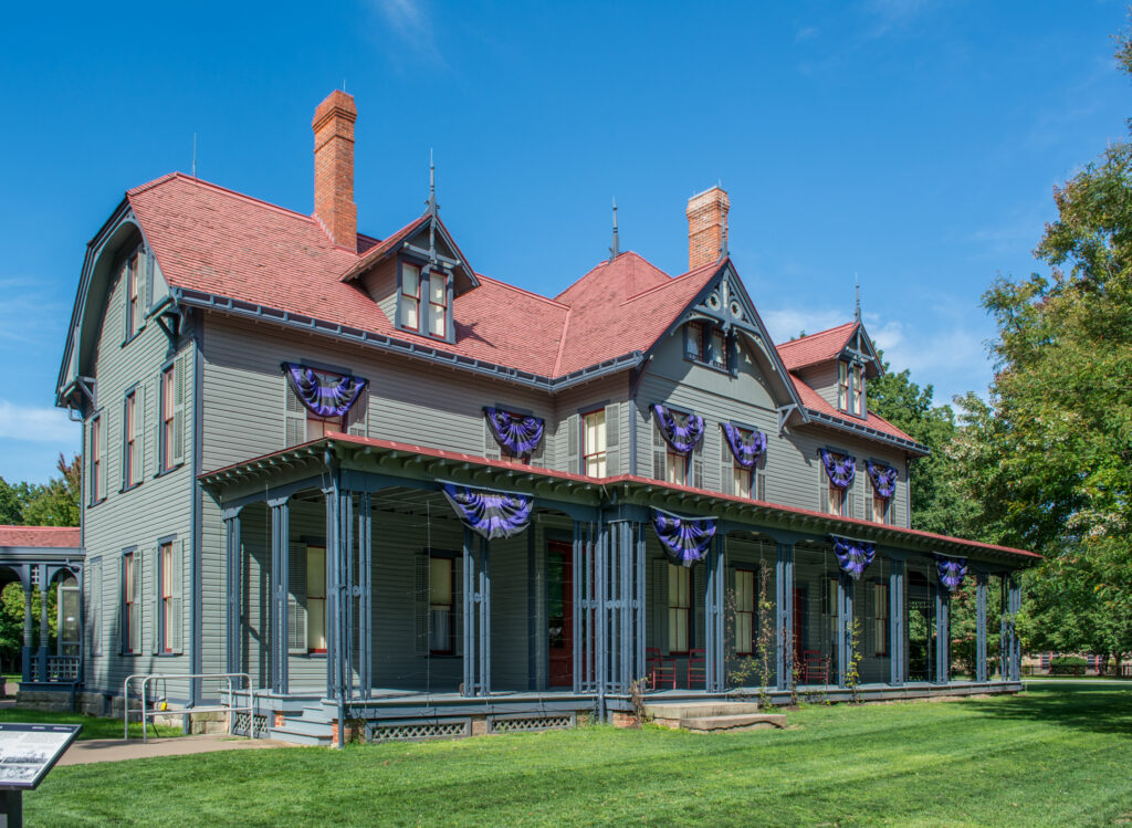 House front James A Garfield National Historic Site (29552083810) | Buckeye Comfort Solutions